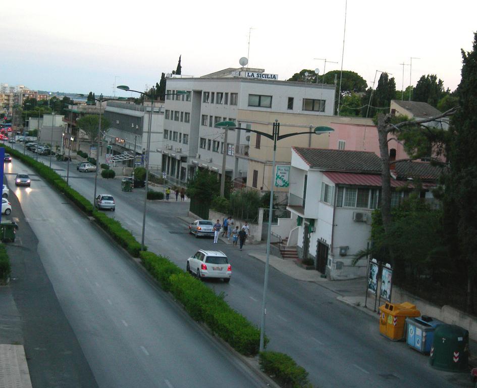Appartamento La Casa sul Viale Syracuse Camera foto